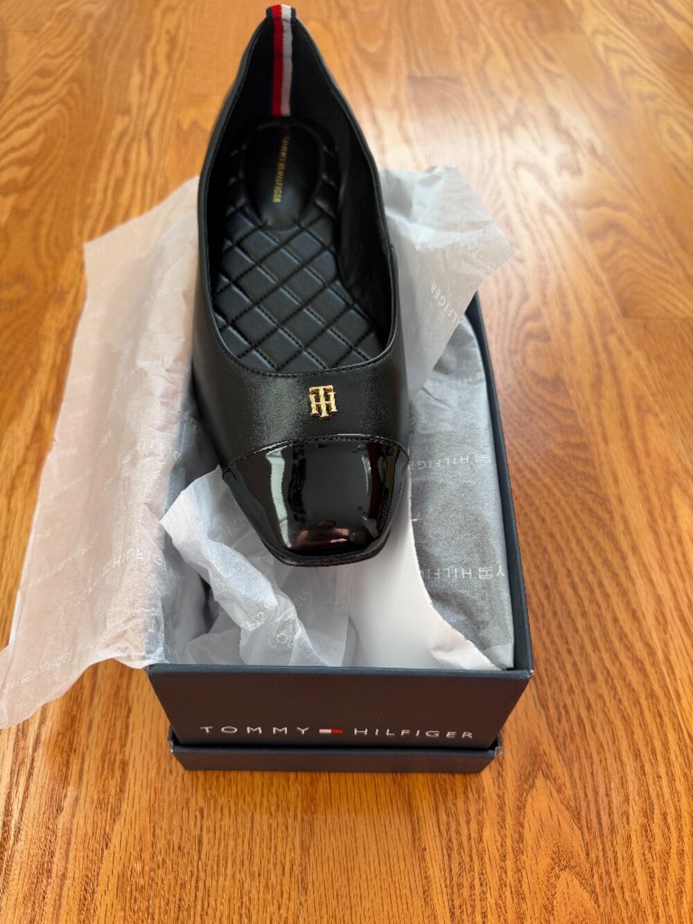 Tommy Hilfiger Women's Bekim Cap Toe Ballet Flats 9.5M NWT